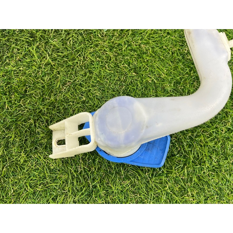 Бачок омывателя (кузов и элементы) Volkswagen Touareg NF 2013 3.6 7P0955453A