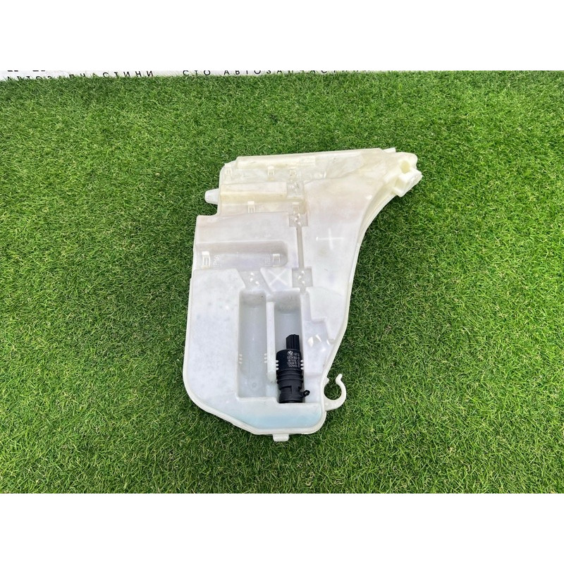 Бачок омывателя (кузов и элементы) BMW 5-series Gran Turismo F07 2011 3.0 N55B30 61667269667