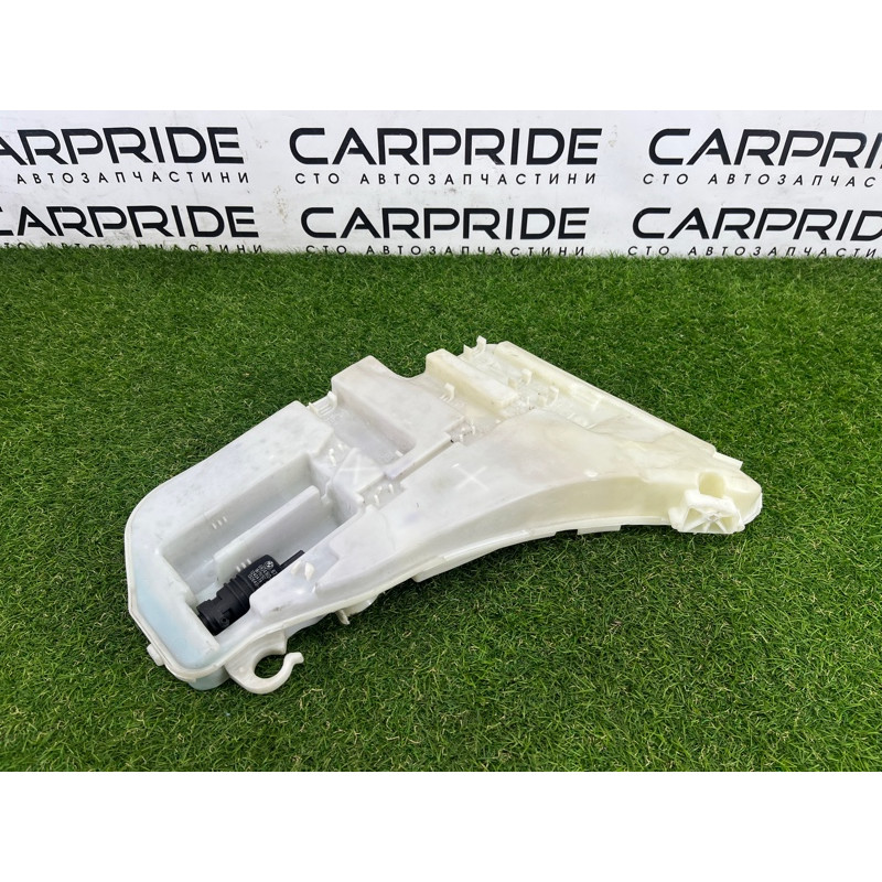 Бачок омывателя (кузов и элементы) BMW 5-series Gran Turismo F07 2011 3.0 N55B30 61667269667