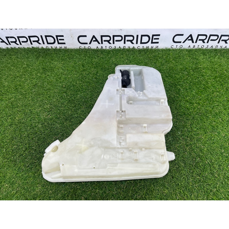 Бачок омывателя (кузов и элементы) BMW 5-series Gran Turismo F07 2011 3.0 N55B30 61667269667