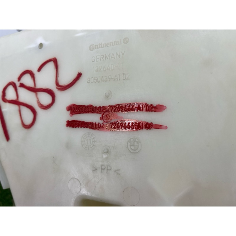 Бачок омывателя (кузов и элементы) BMW 5-series Gran Turismo F07 2011 3.0 N55B30 61667269667