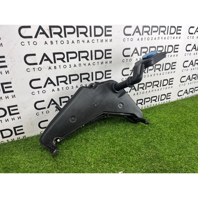 Бачок омывателя (кузов и элементы) AUDI Q5 8R 2012 3.2 CALB 8R0955453B