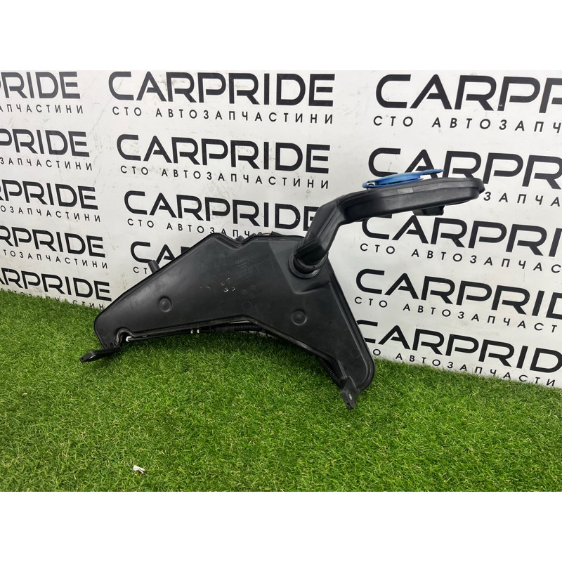 Бачок омывателя (кузов и элементы) AUDI Q5 8R 2012 3.2 CALB 8R0955453B