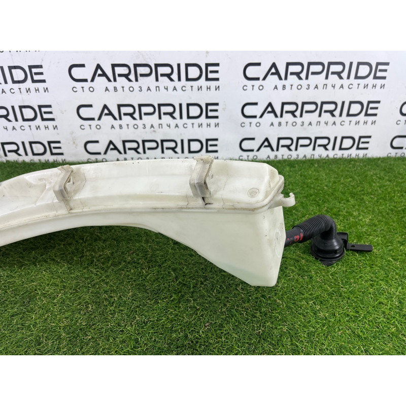 Бачок омывателя (кузов и элементы) BMW X5 E70 2009 4.8 N62N 61667162588