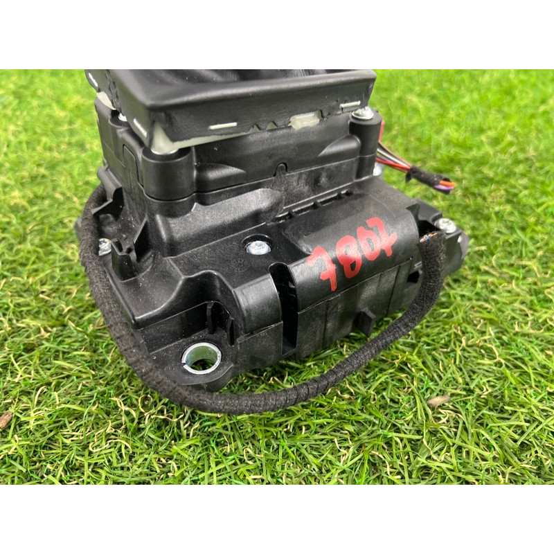 Селектор АКПП (трансмиссия) AUDI A4 B9 2017 2.0 DBPA 8W1713041L