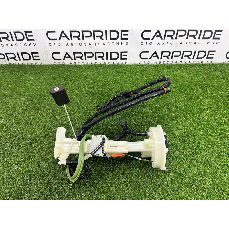 Датчик уровня топлива (электрика / датчики) BMW X5 E70 2009 4.8 N62N 16117195470