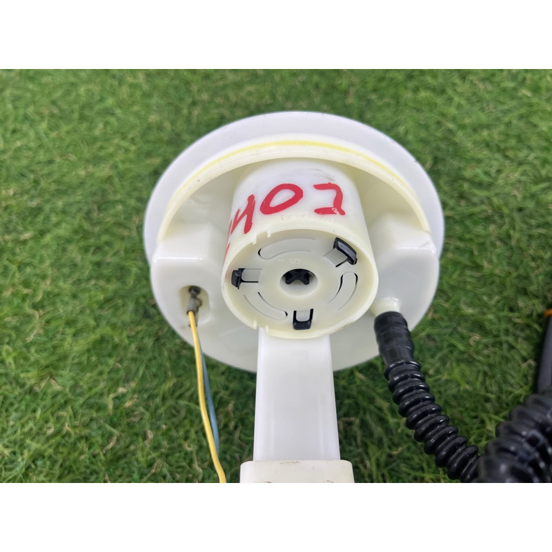 Датчик уровня топлива (электрика / датчики) BMW X5 E70 2009 4.8 N62N 16117195470