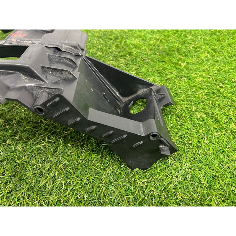 Крепление бампера (кузов и элементы) Volkswagen Touareg NF 2011 3.0 TDI 7P6807376B