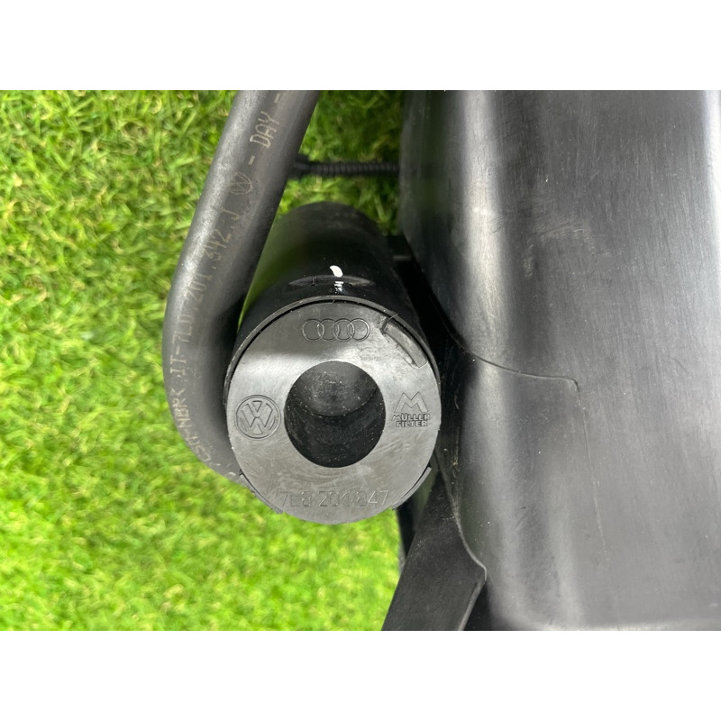 Абсорбер топливный (топливная система) Volkswagen Touareg NF 2013 3.6 7P0201801H