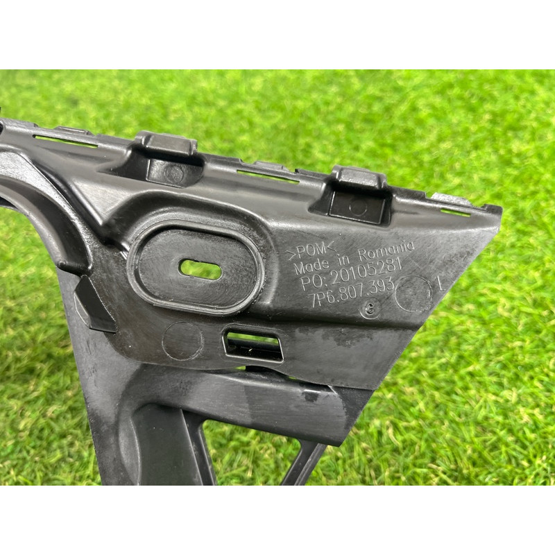 Крепление бампера (кузов и элементы) Volkswagen Touareg NF 2013 3.6 7P6807375B