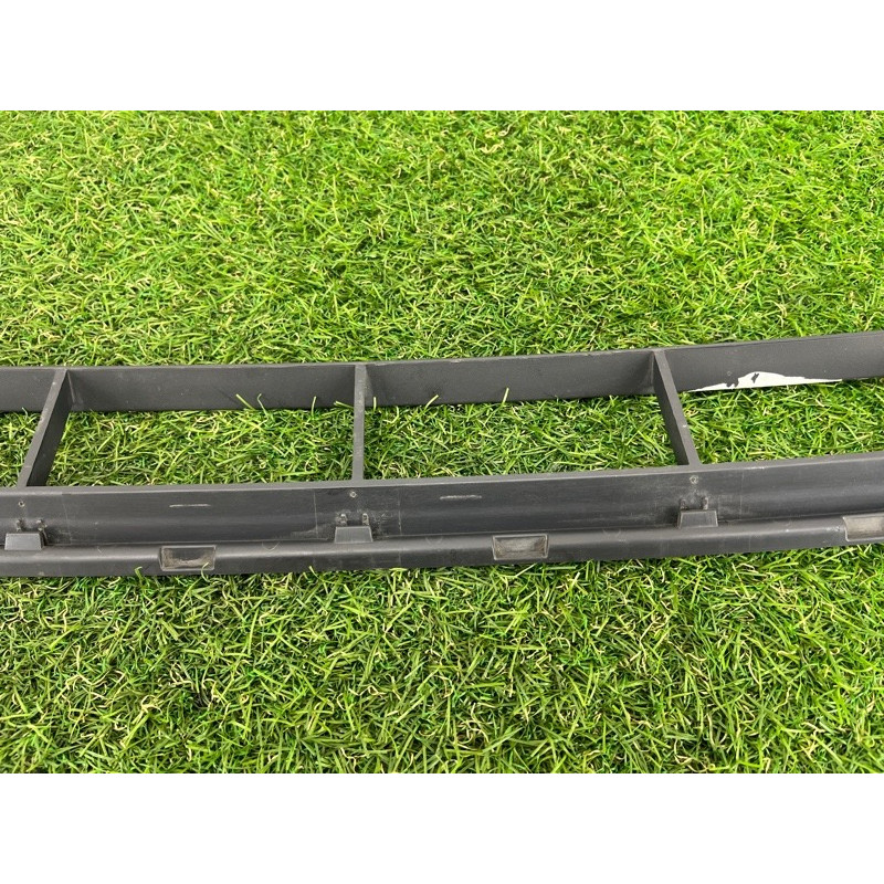 Решетка бампера (кузов и элементы) Volkswagen Touareg NF 2012 3.6 CGRA 7P68536739B9