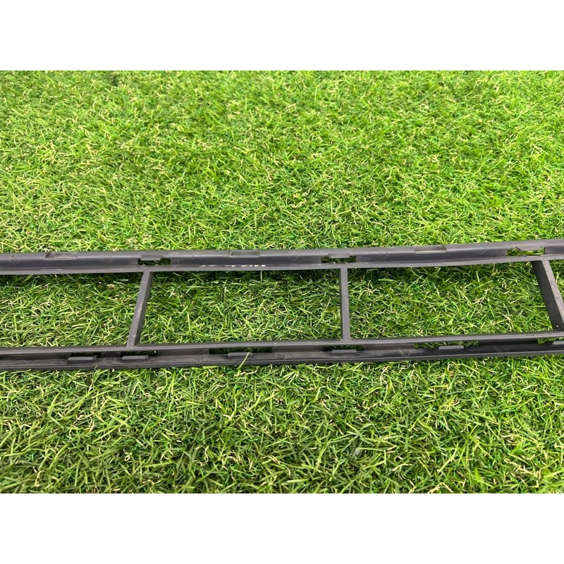 Решетка бампера (кузов и элементы) Volkswagen Touareg NF 2012 3.6 CGRA 7P68536739B9