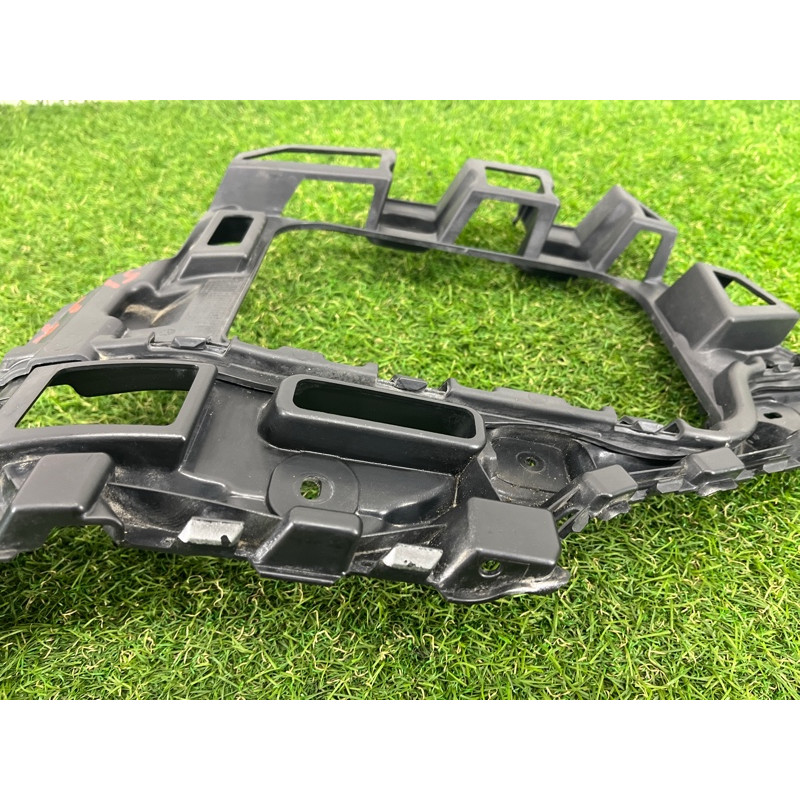 Крепление бампера (кузов и элементы) Volkswagen Touareg NF 2012 3.6 CGRA 7P6807375B