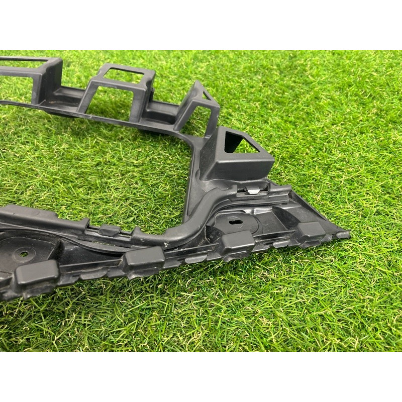 Крепление бампера (кузов и элементы) Volkswagen Touareg NF 2012 3.6 CGRA 7P6807375B