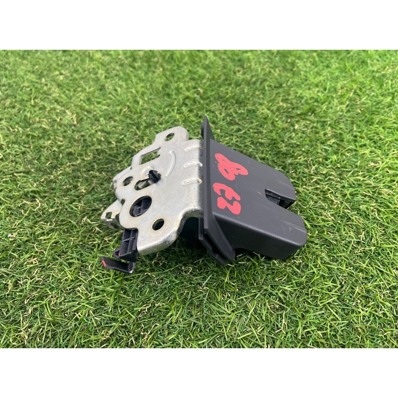 Замок багажника (кузов и элементы) AUDI Q7 4L 2011 3.0 CATA 4F9827505