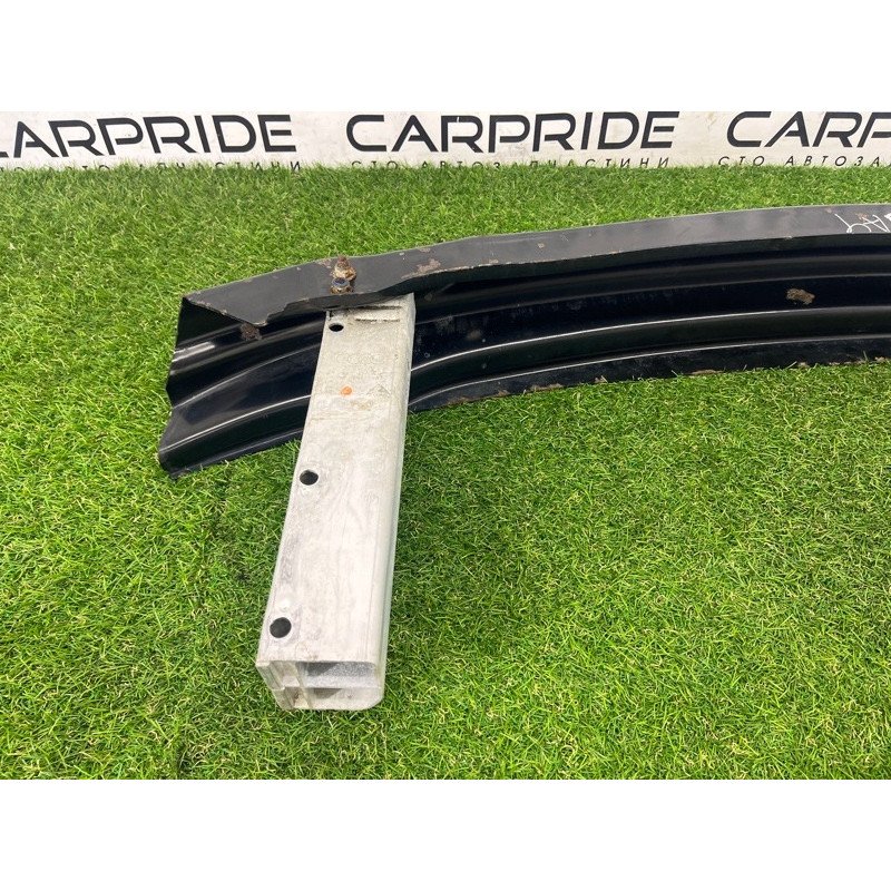 Усилитель бампера (наружные элементы кузова) AUDI A4 B8 2012 2.0 CAEB 8T0807313A