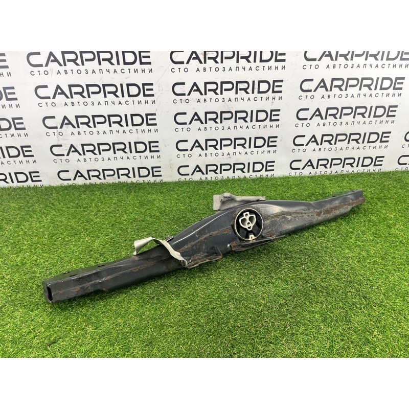 Кронштейн КПП (трансмиссия) Volkswagen Touareg NF 2012 3.6 CGRA 7P0399225B