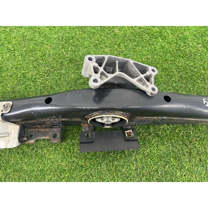 Кронштейн КПП (трансмиссия) Volkswagen Touareg NF 2012 3.6 CGRA 7P0399225B