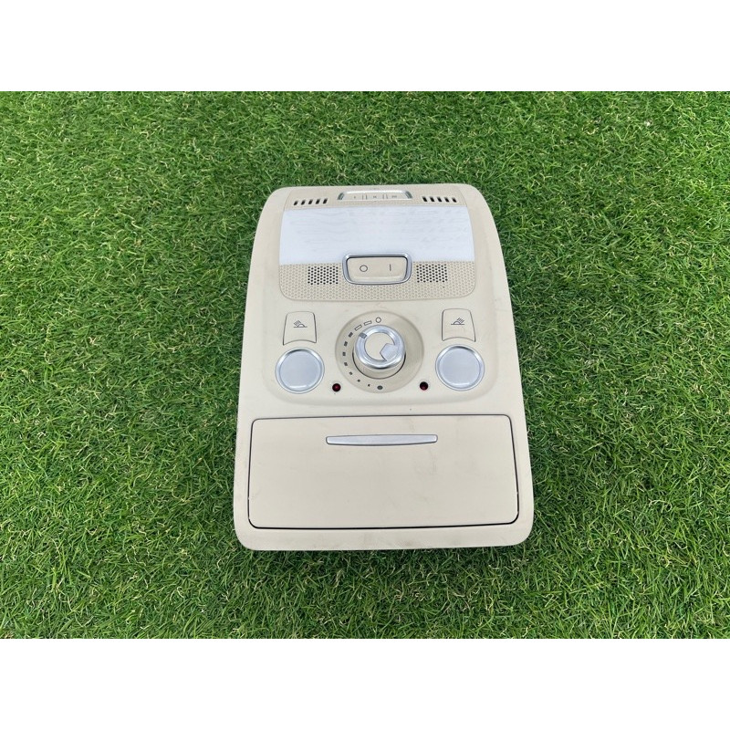 Плафон салона (салон) AUDI A4 B8 2012 2.0 CAEB 8T0947140U57