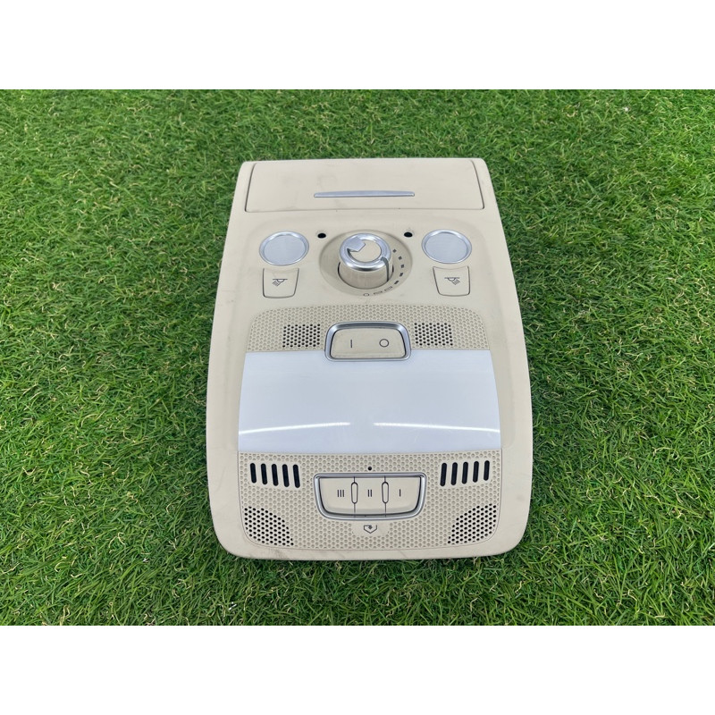 Плафон салона (салон) AUDI A4 B8 2012 2.0 CAEB 8T0947140U57