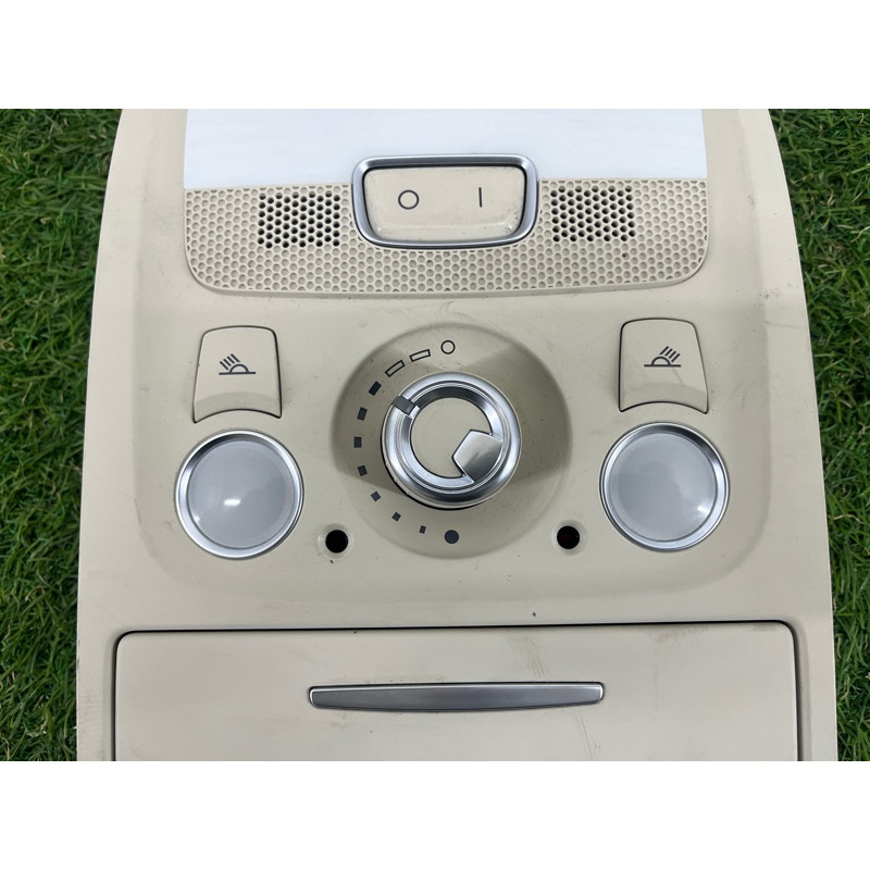 Плафон салона (салон) AUDI A4 B8 2012 2.0 CAEB 8T0947140U57