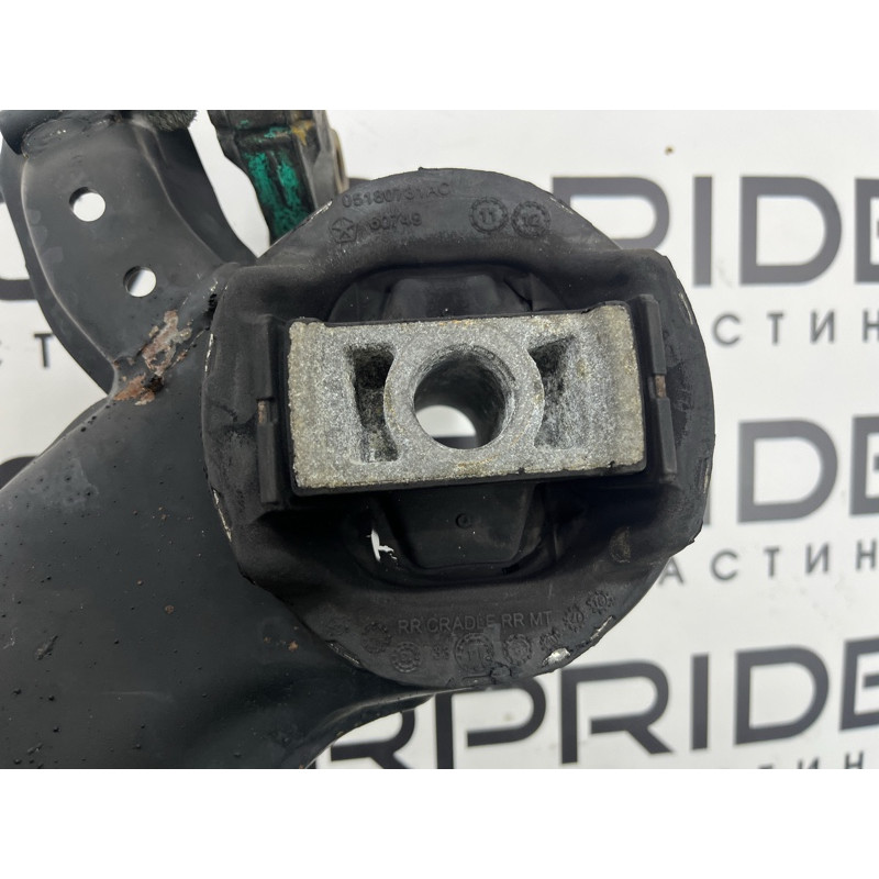 Подрамник (подвеска) Jeep Grand Cherokee WK2 2020 3.6 4877623AD