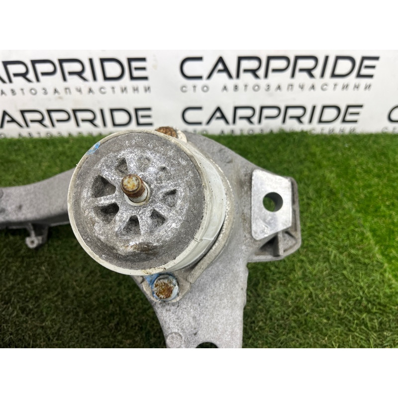 Кронштейн двигателя (кронштейны двигателя) Volkswagen Touareg NF 2012 3.6 CGRA 7P0199207A