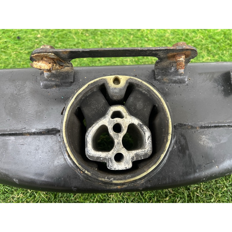 Кронштейн КПП (трансмиссия) Volkswagen Touareg NF 2013 3.6 7P0399225B