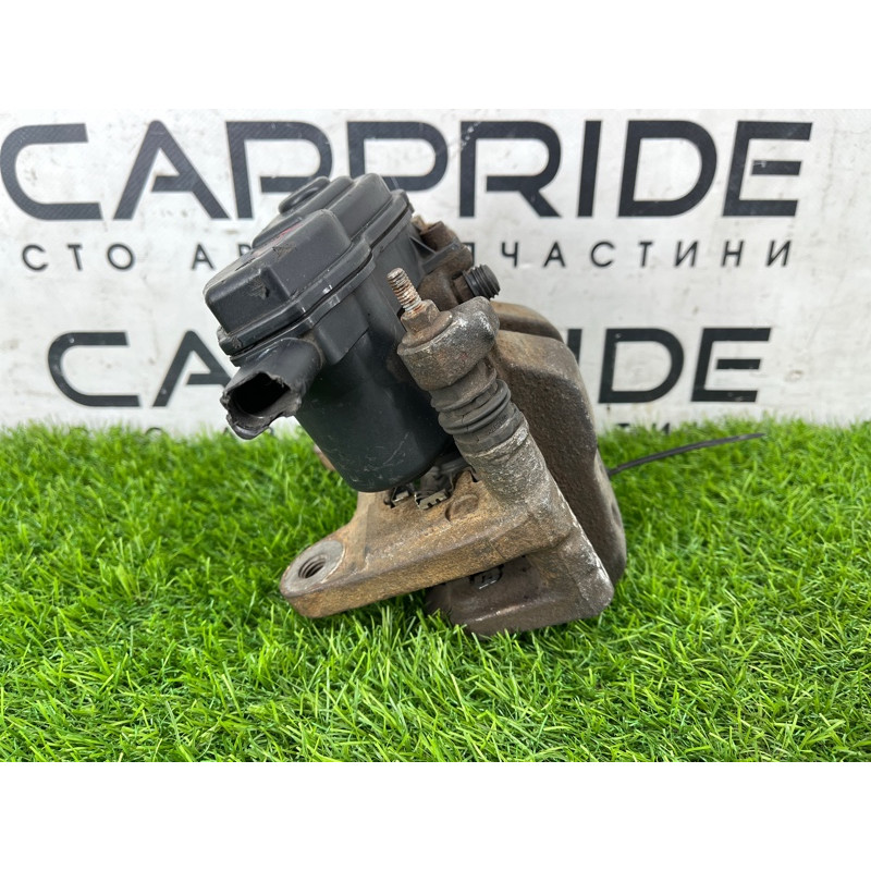 Суппорт тормозной (тормозная система) Jeep Cherokee KL 68225313AA