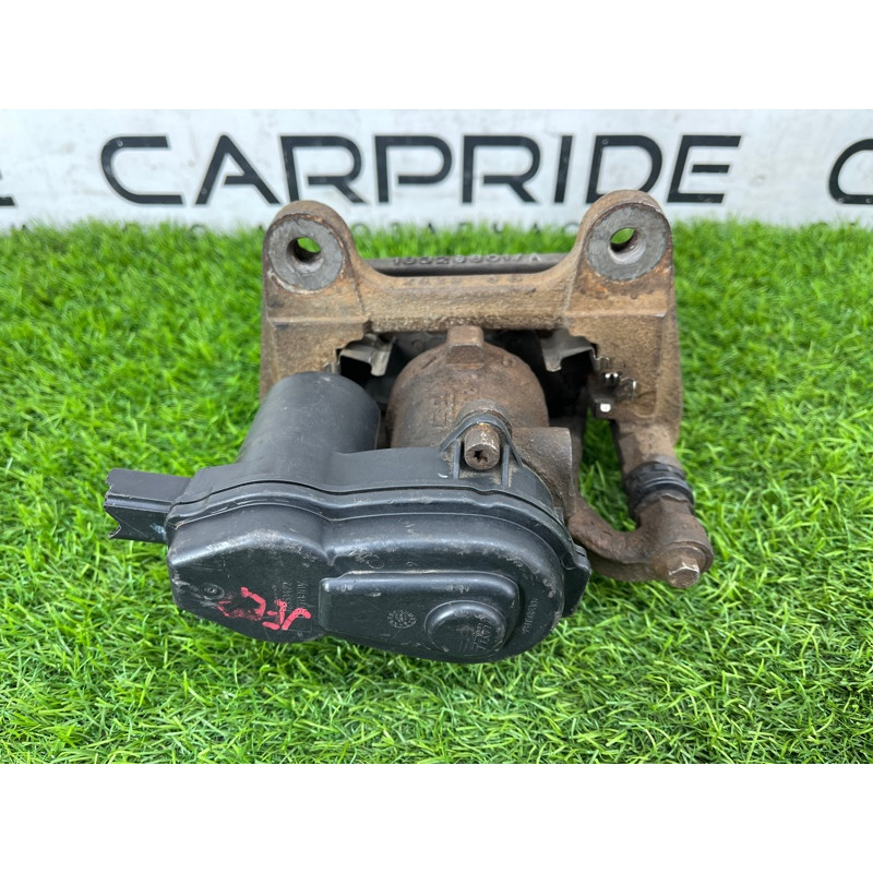 Суппорт тормозной (тормозная система) Jeep Cherokee KL 68225313AA