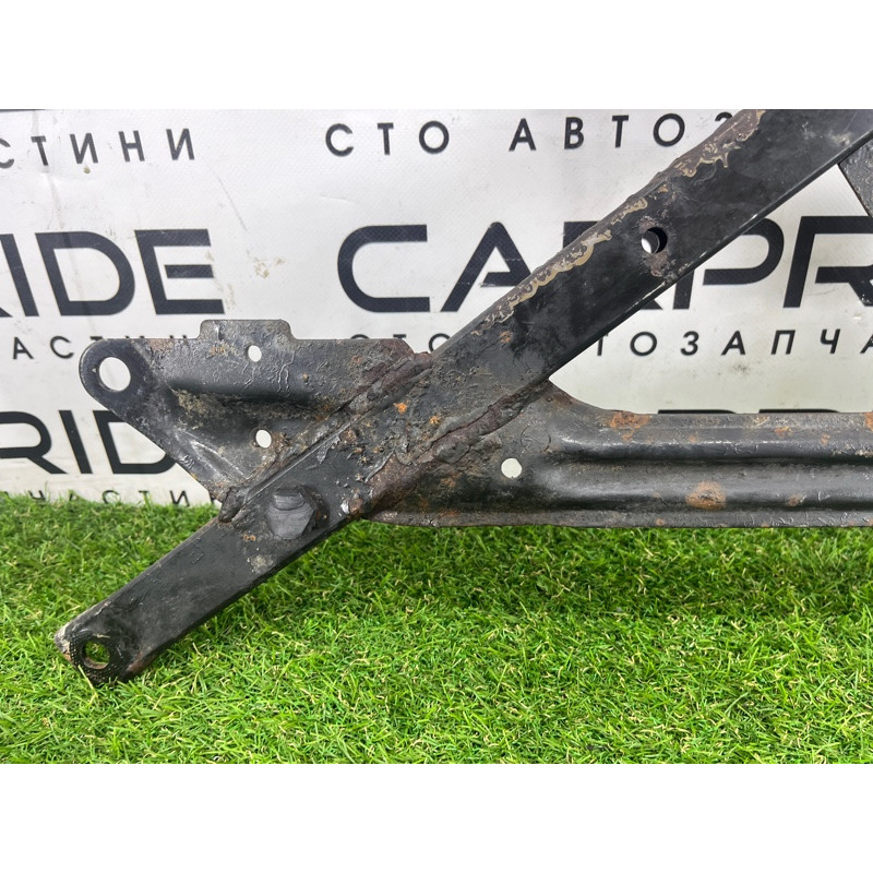 Распорка переднего подрамника (подвеска) AUDI A4 B8 2012 2.0 CAEB 8T1399345J