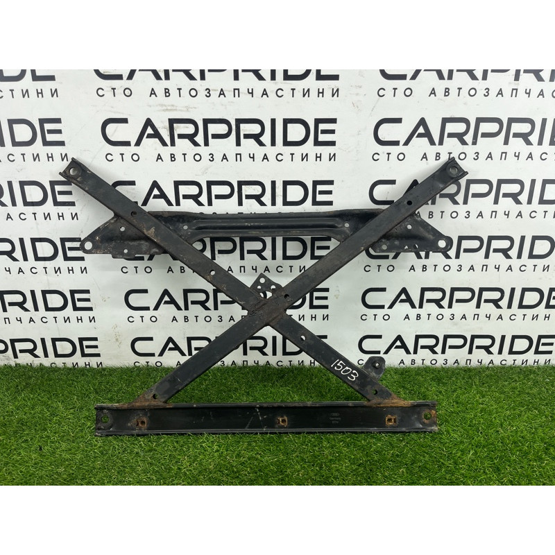 Распорка переднего подрамника (подвеска) AUDI A4 B8 2012 2.0 CAEB 8T1399345J