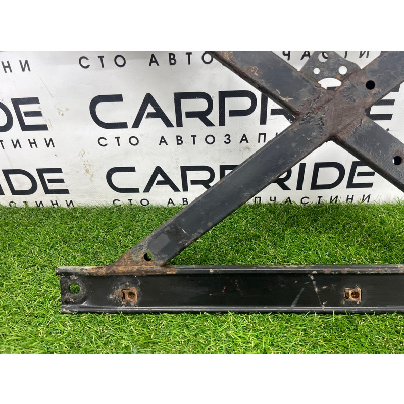 Распорка переднего подрамника (подвеска) AUDI A4 B8 2012 2.0 CAEB 8T1399345J