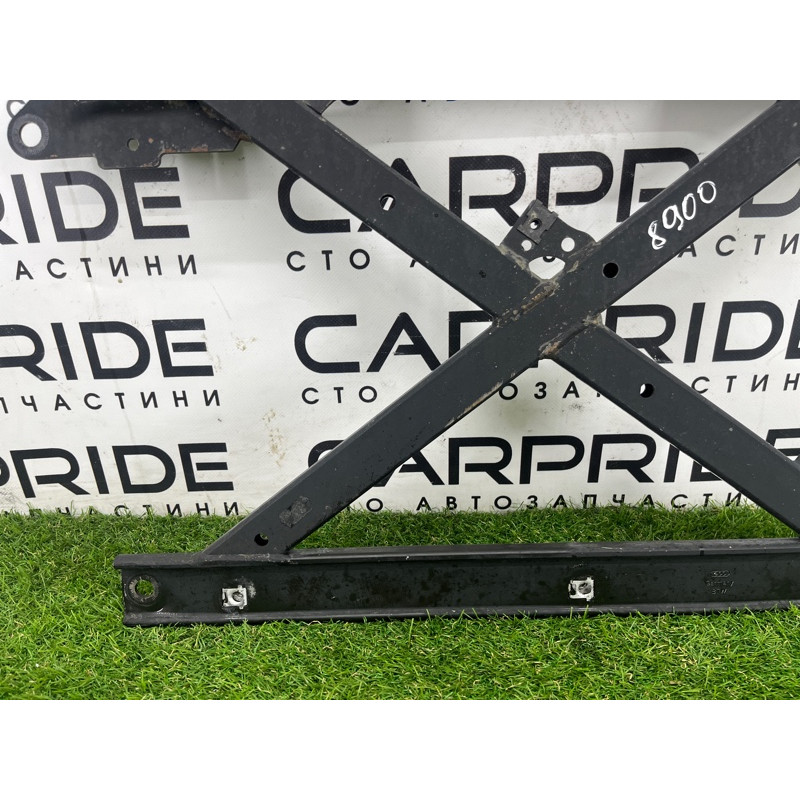 Распорка переднего подрамника (подвеска) AUDI A4 B8 2012 2.0 CAEB 8T1399345J