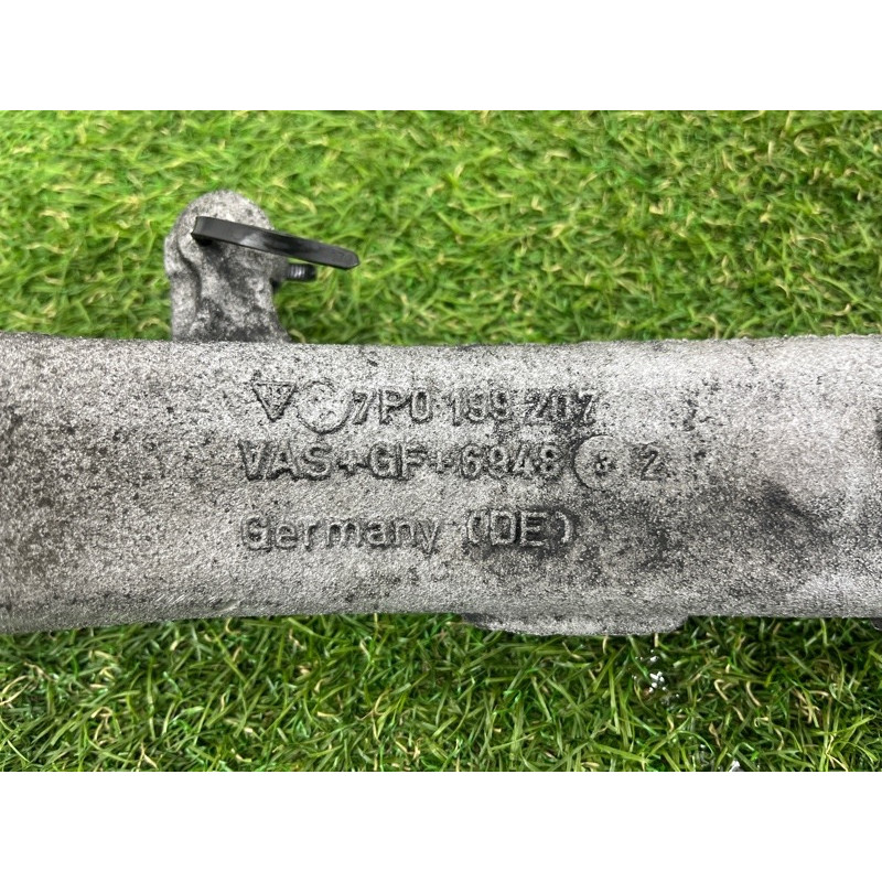 Кронштейн двигателя (кронштейны двигателя) AUDI Q7 4L 2011 3.0 CATA 7P0199207