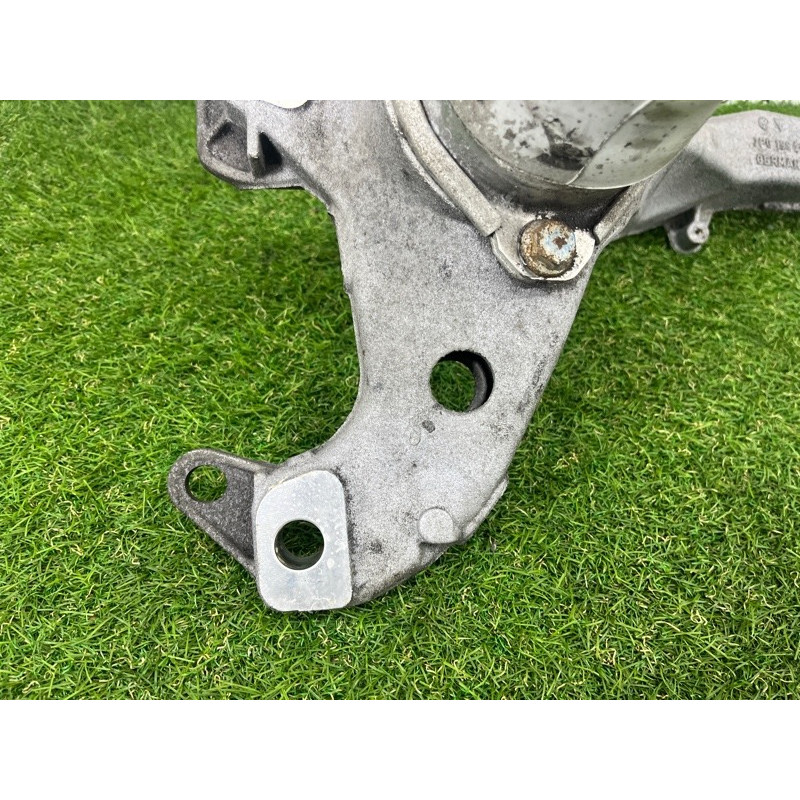 Кронштейн двигателя (кронштейны двигателя) Volkswagen Touareg NF 2013 3.6 7P0199207A