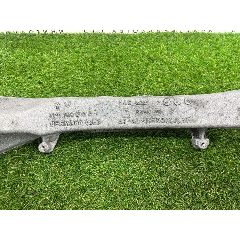 Кронштейн двигателя (кронштейны двигателя) Volkswagen Touareg NF 2013 3.6 7P0199207A