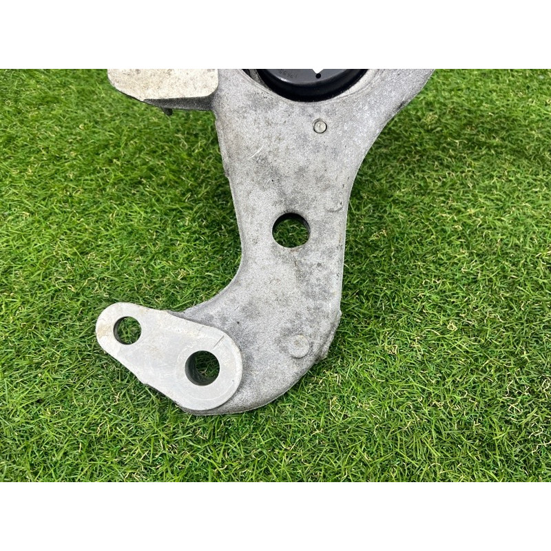 Кронштейн двигателя (кронштейны двигателя) Volkswagen Touareg NF 2013 3.6 7P0199207A