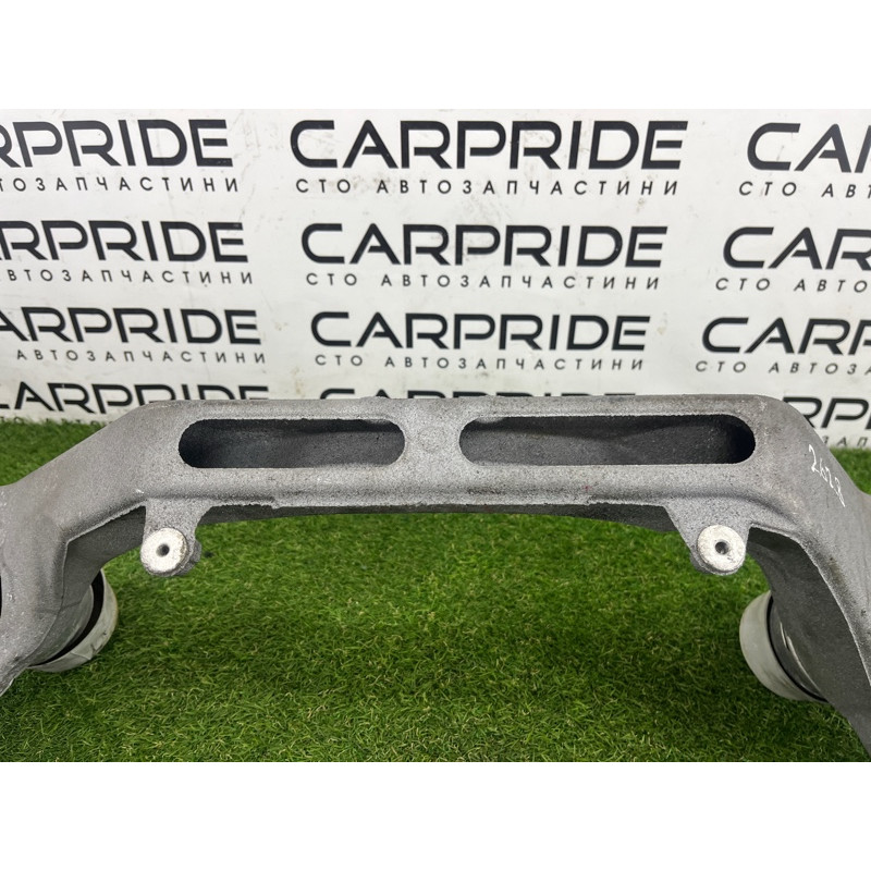 Кронштейн двигателя (кронштейны двигателя) Volkswagen Touareg NF 2013 3.6 7P0199207A