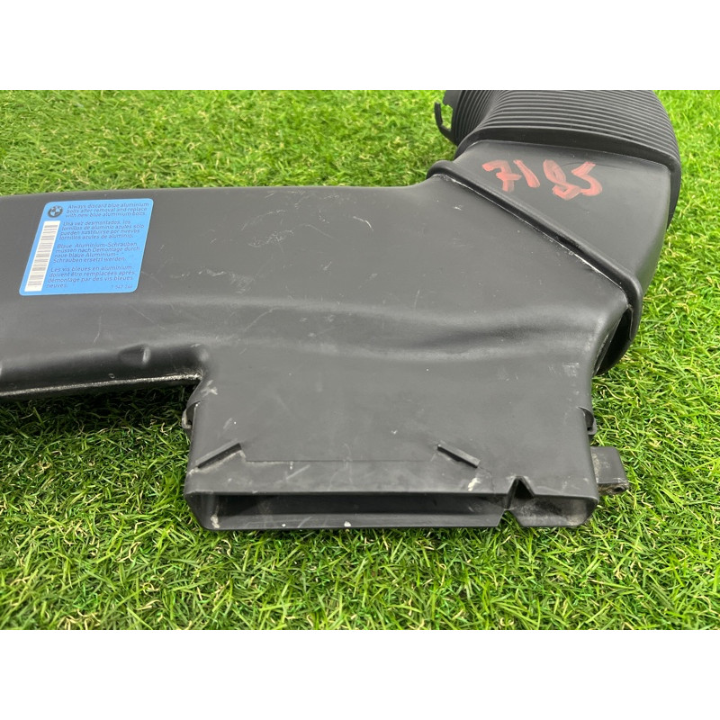 Повітрозабірник (подача палива) BMW 3-series E93 2008 3.0 N54 13717541737