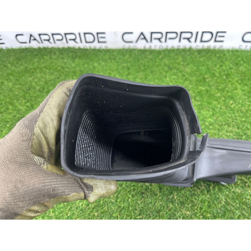 Повітрозабірник (подача палива) BMW 3-series E93 2008 3.0 N54 13717541737