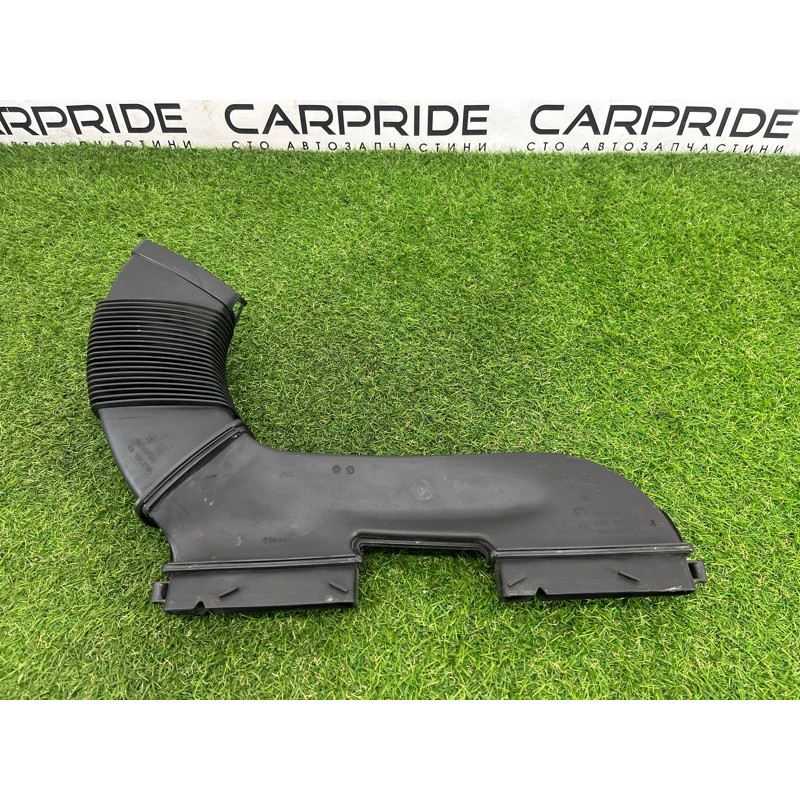 Повітрозабірник (подача палива) BMW 3-series E93 2008 3.0 N54 13717541737