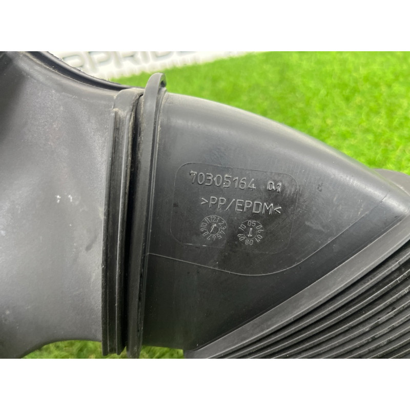 Повітрозабірник (подача палива) BMW 3-series E93 2008 3.0 N54 13717541737