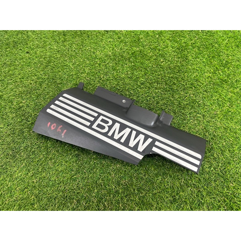 Декоративная крышка двигателя (двигатель и элементы) BMW X5 E70 2009 4.8 N62N 11127524708