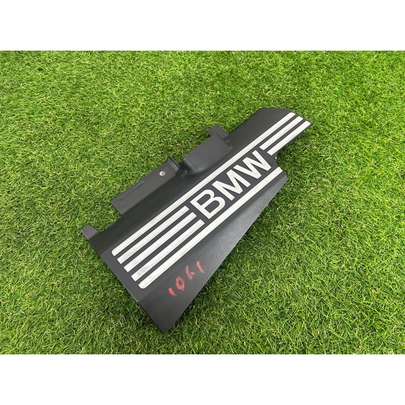 Декоративная крышка двигателя (двигатель и элементы) BMW X5 E70 2009 4.8 N62N 11127524708