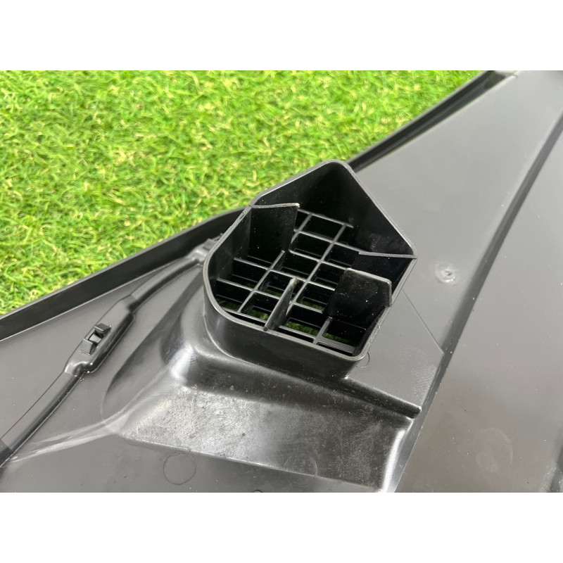 Накладка на жабо (кузов и элементы) BMW 7-series F02 2011 4.4 N63 64316987601