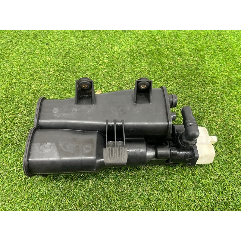 Абсорбер топливный (топливная система) BMW 5-series Gran Turismo F07 2011 3.0 N55B30 16137245541