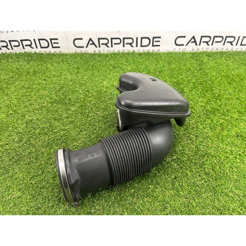 Патрубок воздушного фильтра (впускная система) BMW X5 E70 2009 4.8 N62N 13717548899