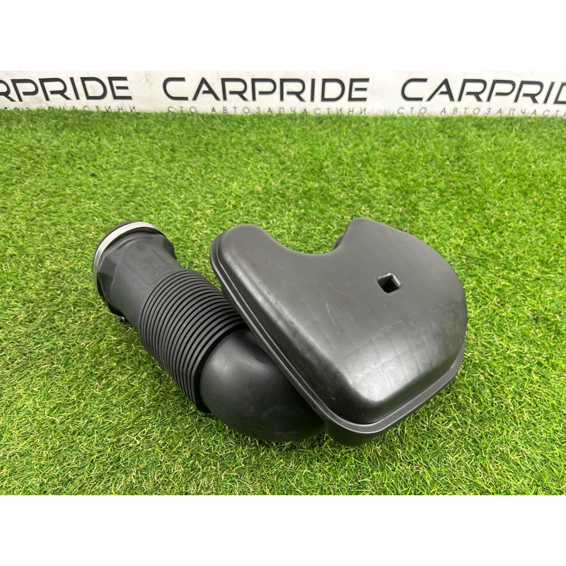 Патрубок воздушного фильтра (впускная система) BMW X5 E70 2009 4.8 N62N 13717548899