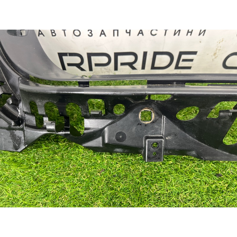 Крепление бампера (кузов и элементы) BMW 7-series F02 2011 4.4 N63 51127183883